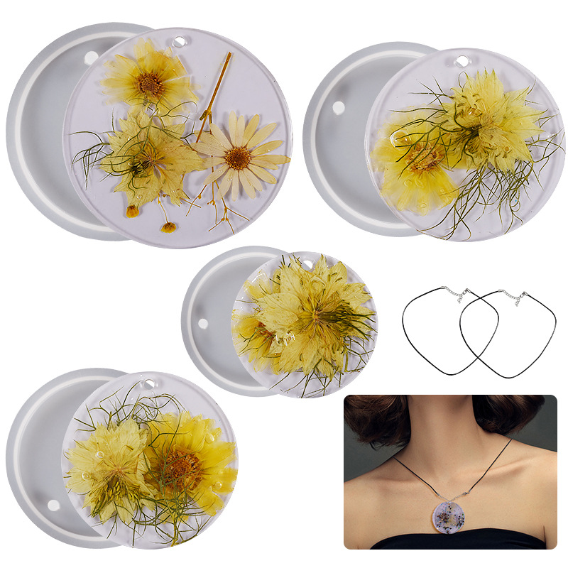 DIY Homemade Crystal Drip Rubber Round Keychain Pendant Lanyard Car Closet Aromatherapy Silicone Mold